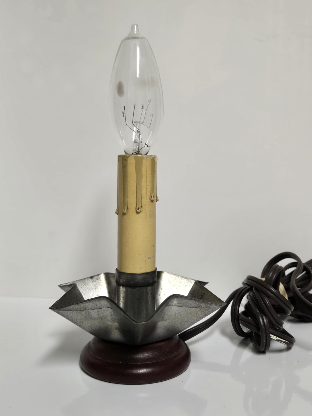 Vintage-Style Candle Lamp